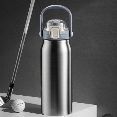bouteille isotherme 2l grise sur table club golf sur le cote