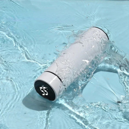 gourdes isotherme blanche dans l'eau