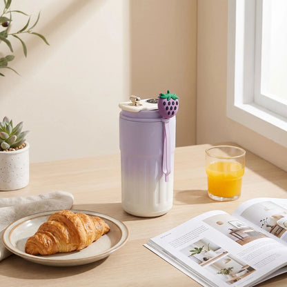mug isotherme mauve au petit dejeuner croissant jus livre en decor